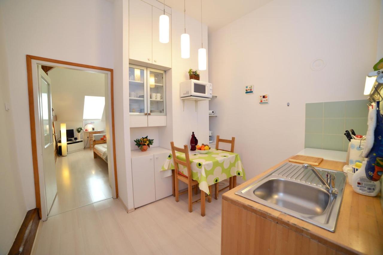 Studio Apartment White Zagreb Dış mekan fotoğraf