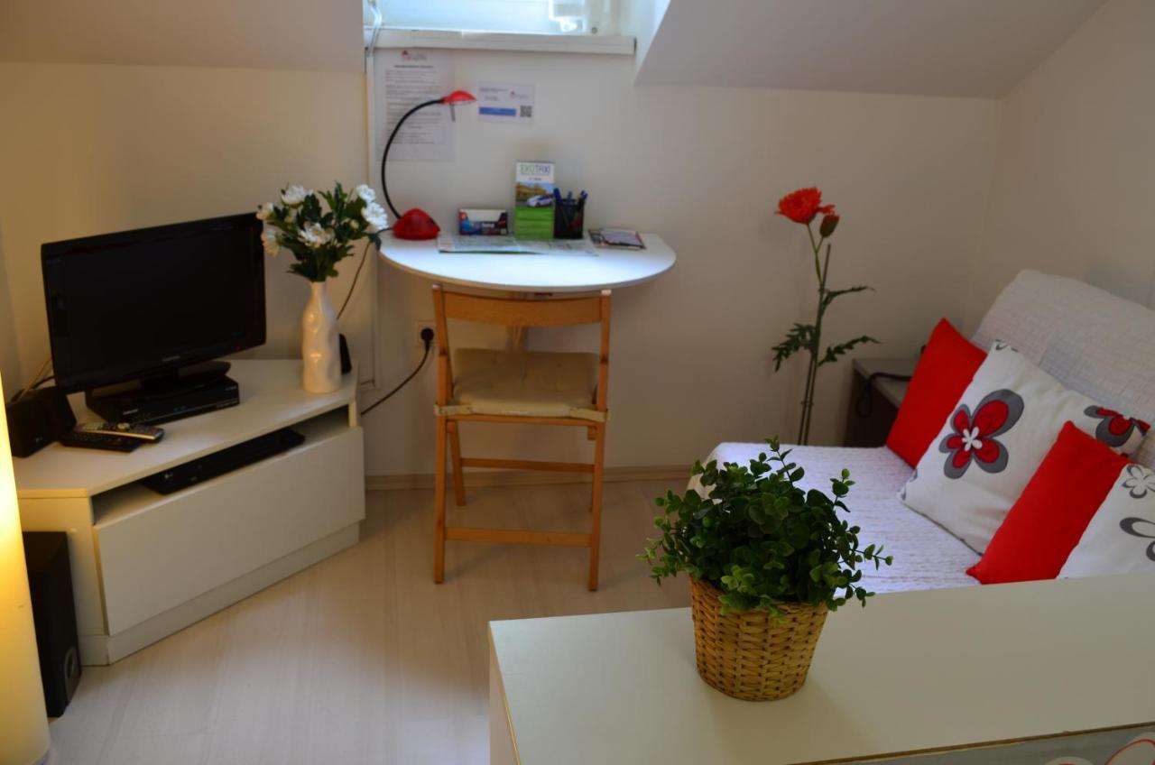Studio Apartment White Zagreb Dış mekan fotoğraf
